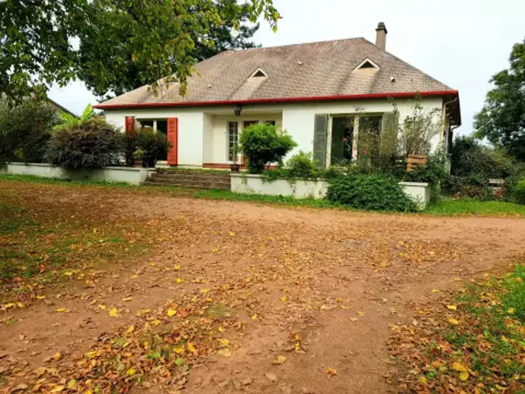 Achat maison à vendre 3 chambres 151 m² - Challuy