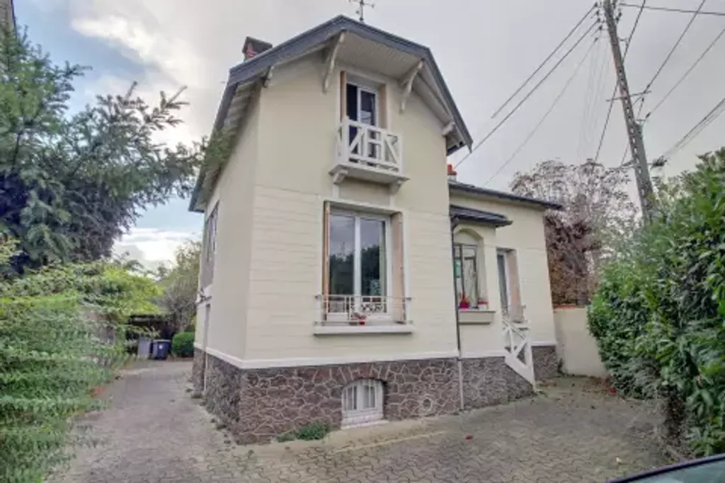 Achat maison à vendre 4 chambres 111 m² - Les Mureaux