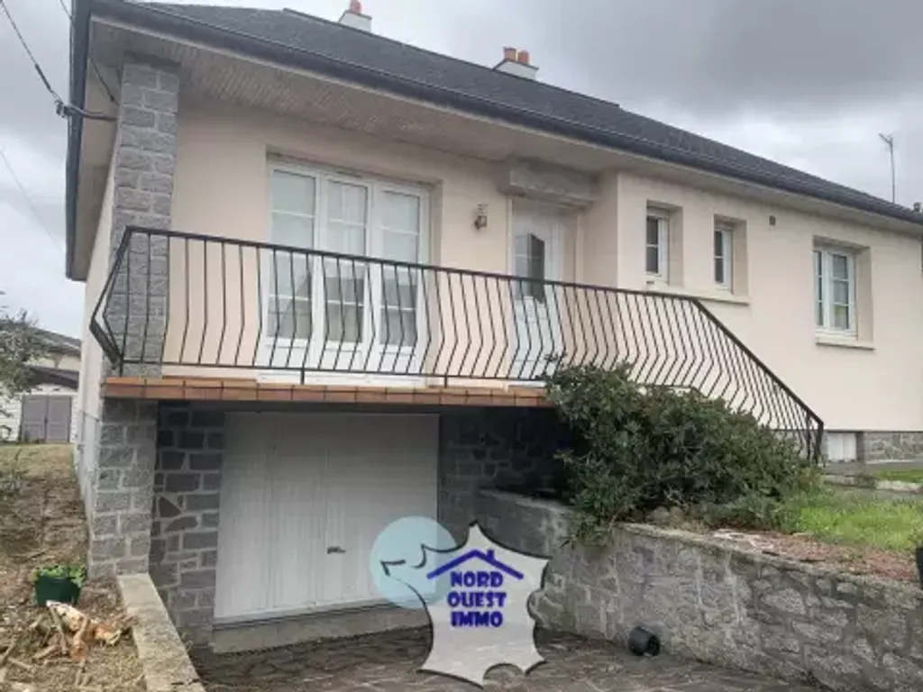 Achat maison à vendre 3 chambres 98 m² - Ambrières-les-Vallées