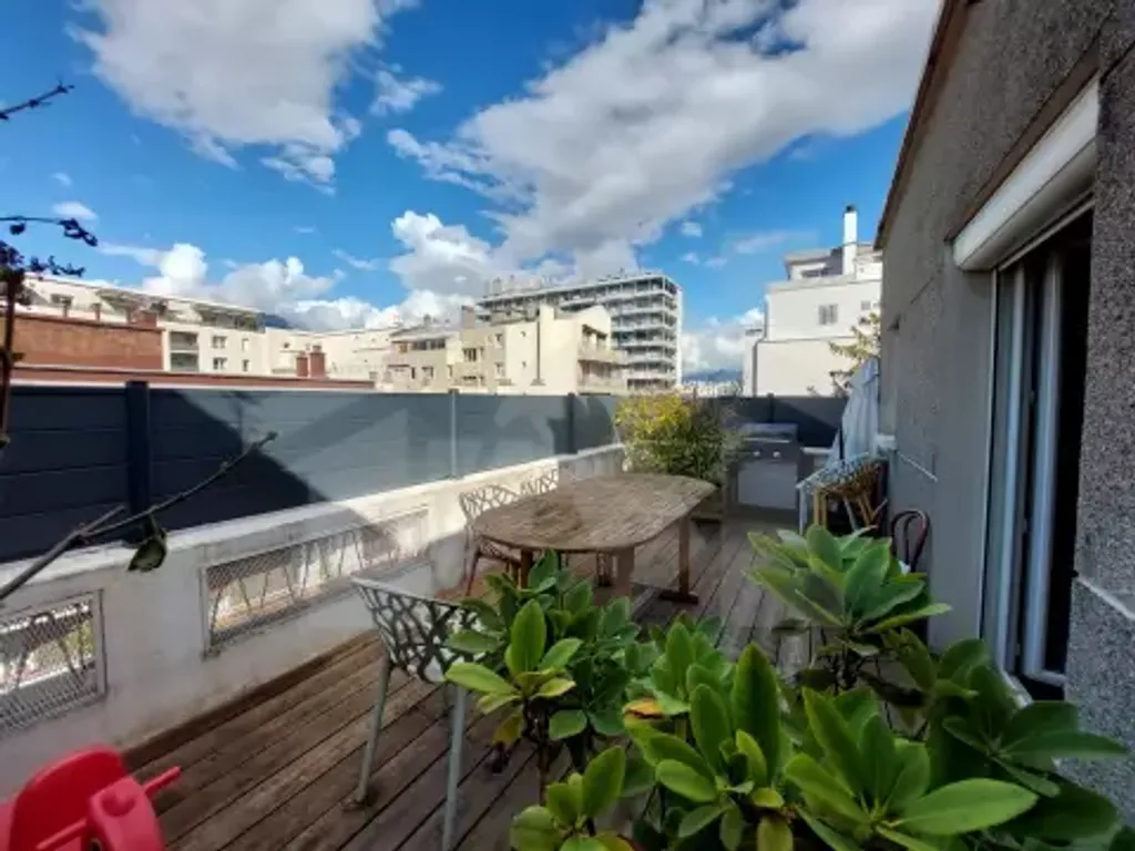 Achat appartement à vendre 4 pièces 119 m² - Grenoble