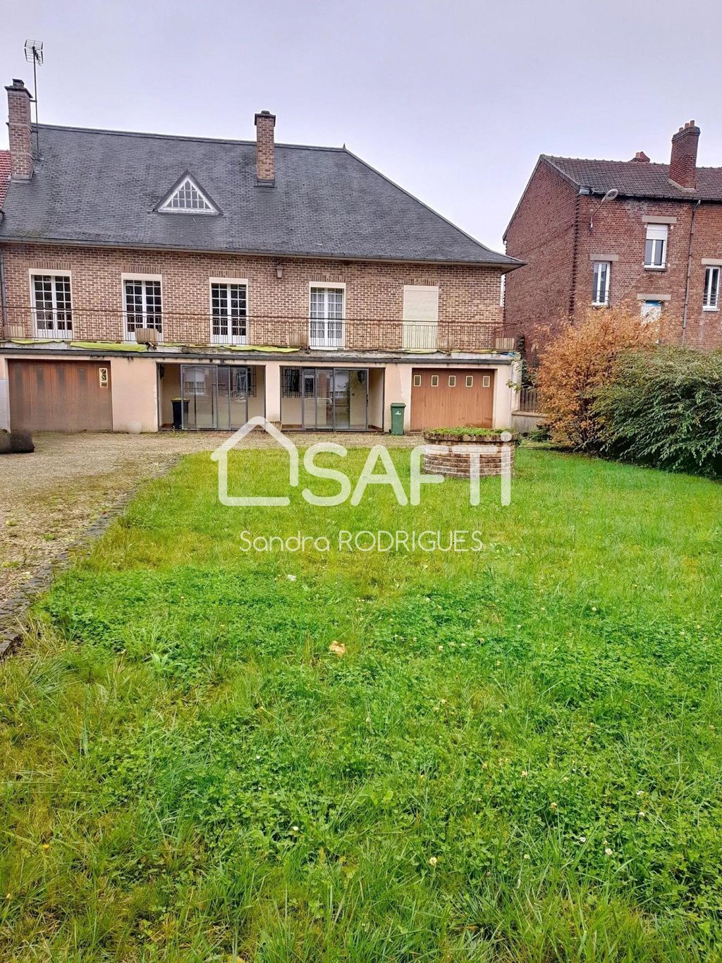 Achat maison à vendre 5 chambres 157 m² - Tergnier