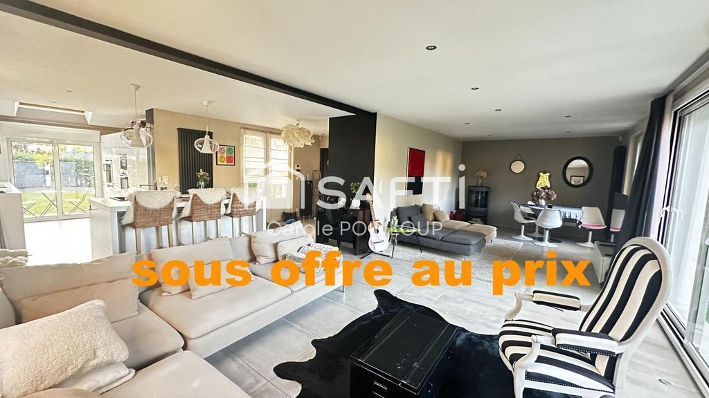 Achat maison à vendre 4 chambres 178 m² - Lésigny