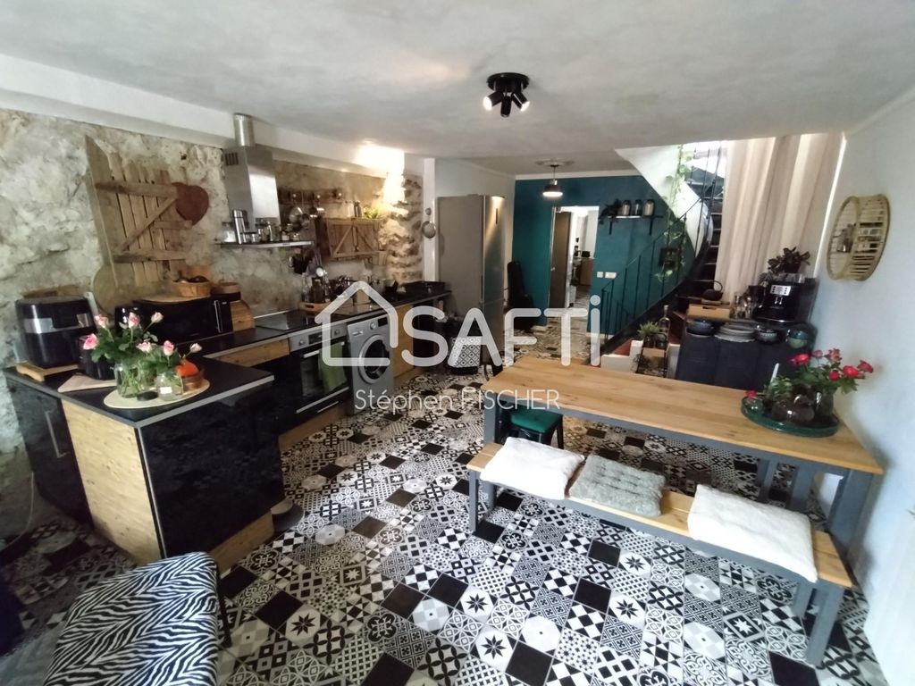 Achat appartement à vendre 4 pièces 88 m² - Le Luc