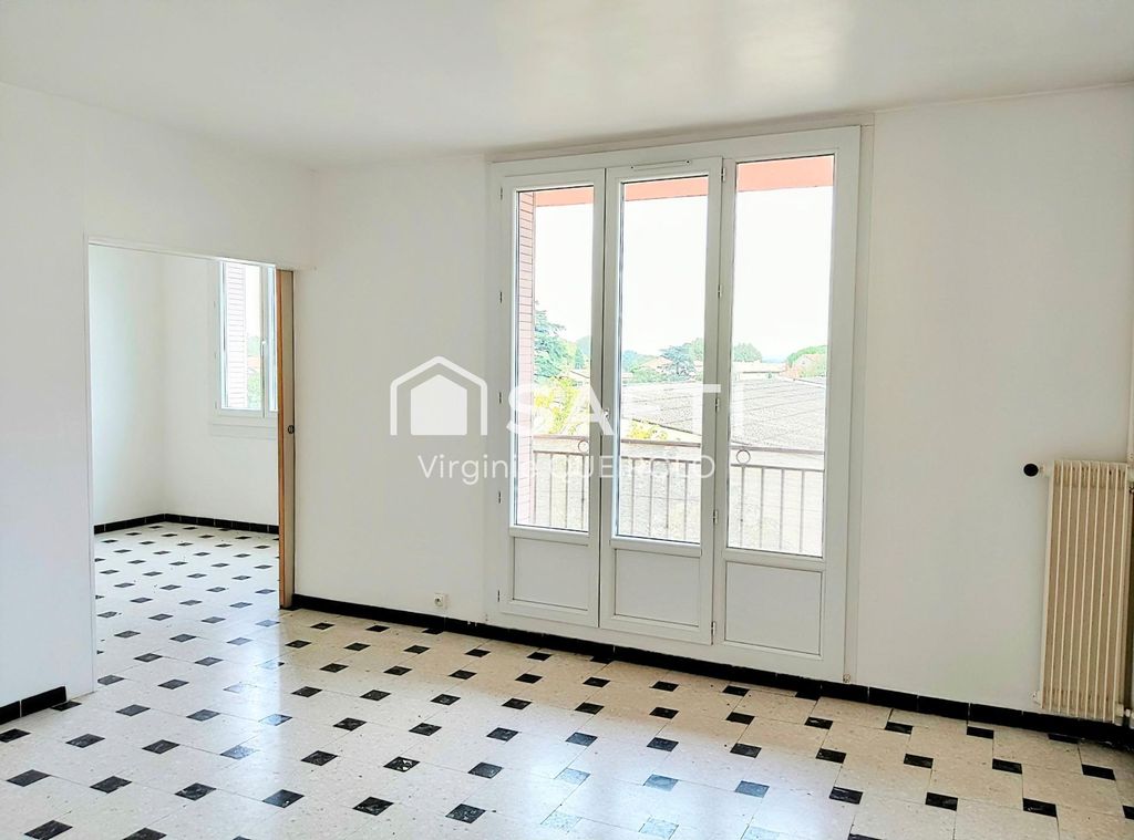 Achat appartement à vendre 4 pièces 80 m² - Pont-Saint-Esprit