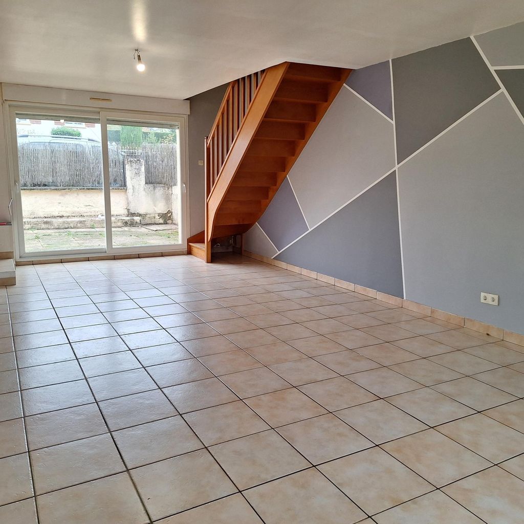 Achat maison à vendre 4 chambres 103 m² - Le Breuil