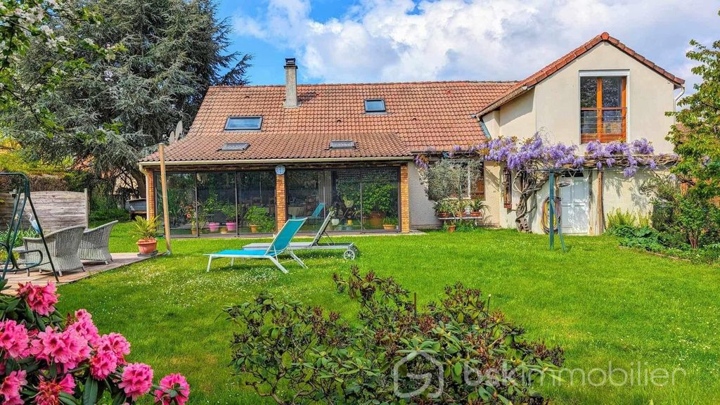 Achat maison à vendre 4 chambres 170 m² - Crécy-la-Chapelle