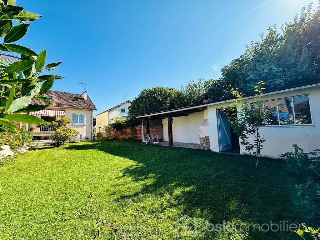 Achat maison à vendre 4 chambres 131 m² - Montesson