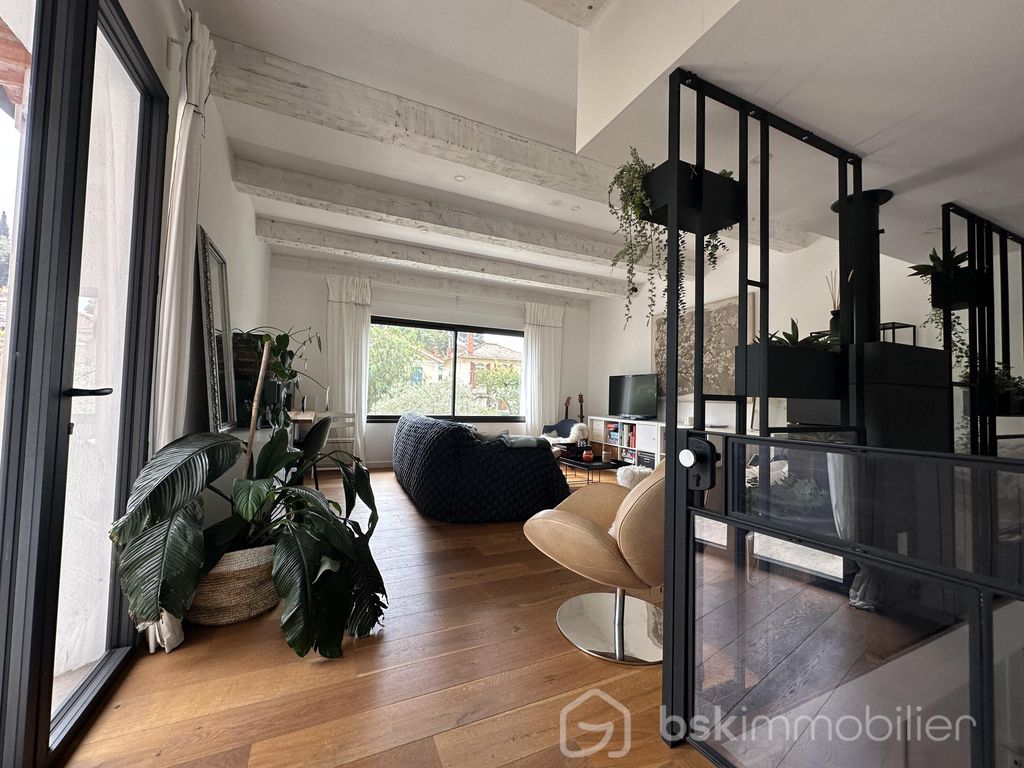 Achat maison à vendre 4 chambres 151 m² - Toulon