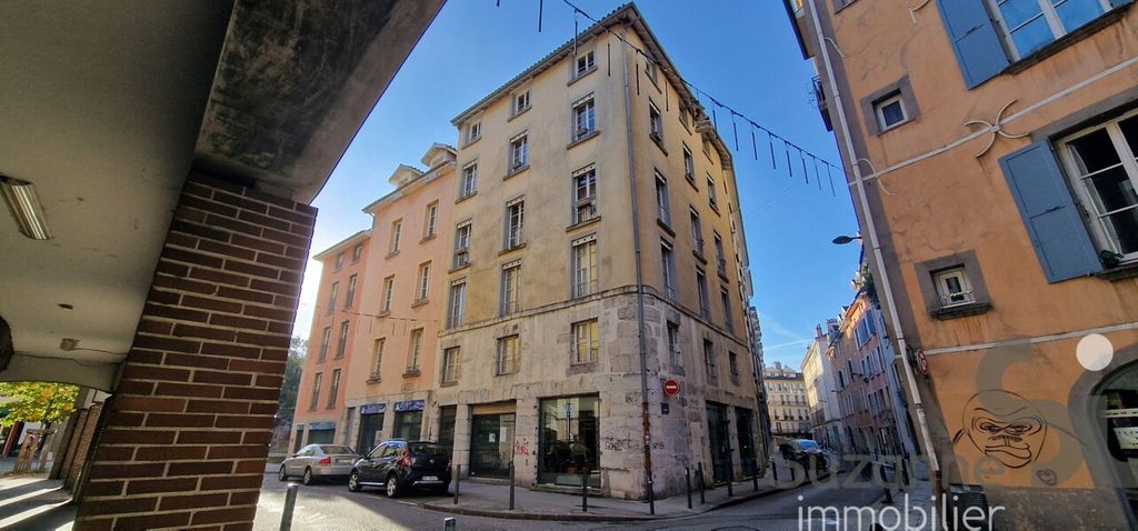 Achat appartement à vendre 2 pièces 59 m² - Grenoble