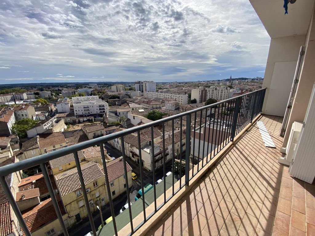 Achat appartement à vendre 3 pièces 71 m² - Nîmes