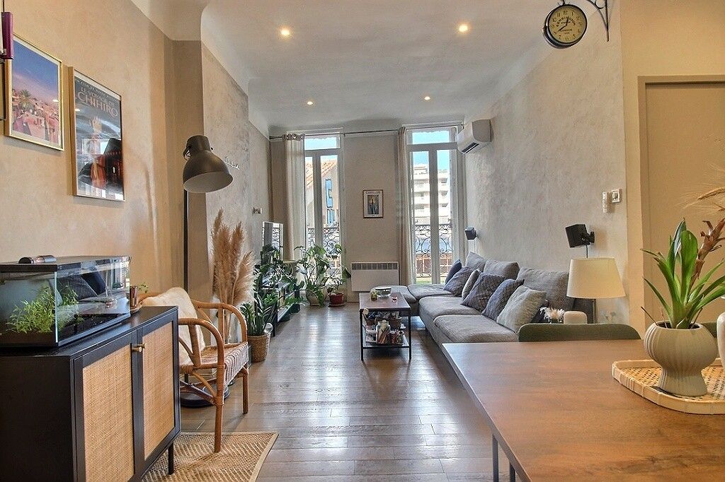 Achat appartement à vendre 2 pièces 49 m² - Marseille 7ème arrondissement