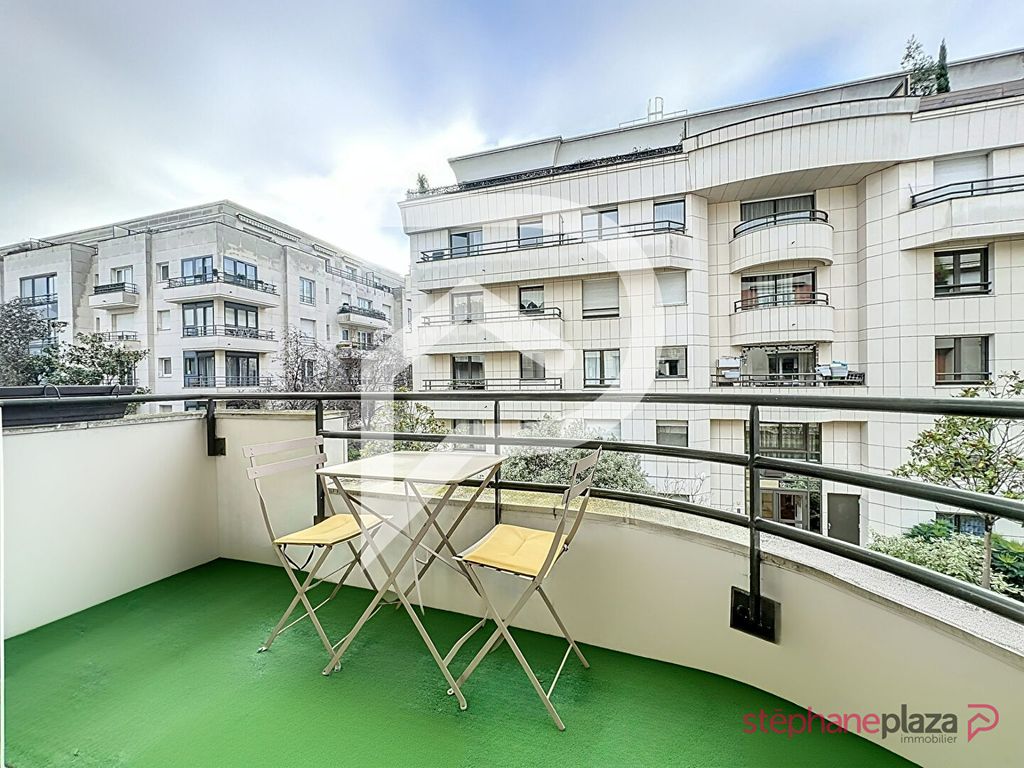 Achat appartement à vendre 5 pièces 105 m² - Courbevoie