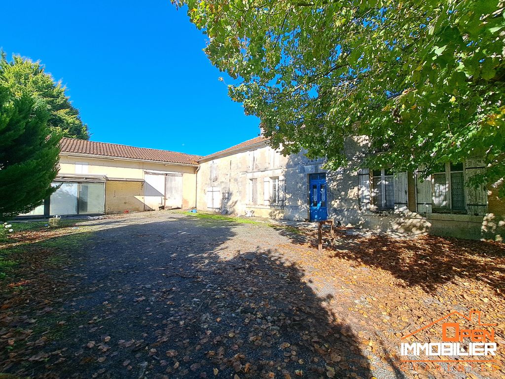 Achat maison à vendre 2 chambres 122 m² - Barbezieux-Saint-Hilaire