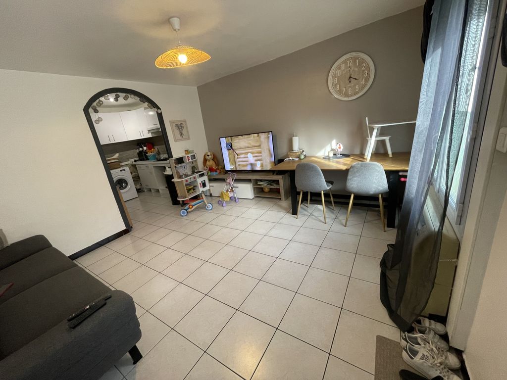 Achat maison à vendre 2 chambres 51 m² - Aimargues