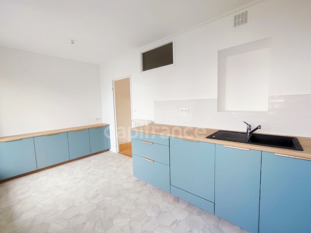 Achat appartement à vendre 6 pièces 108 m² - Rennes