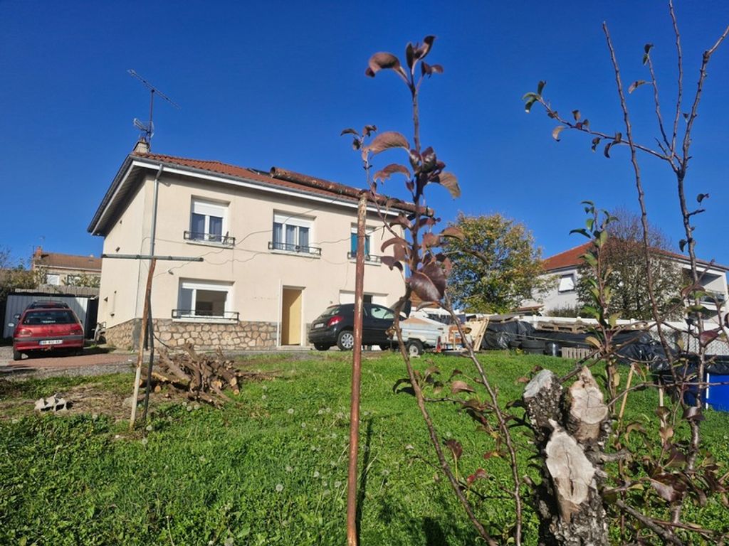 Achat maison à vendre 4 chambres 125 m² - Sainte-Sigolène