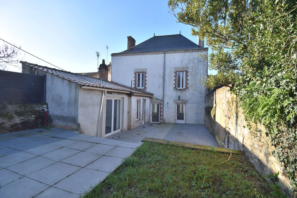 Achat maison à vendre 4 chambres 145 m² - Rocheservière