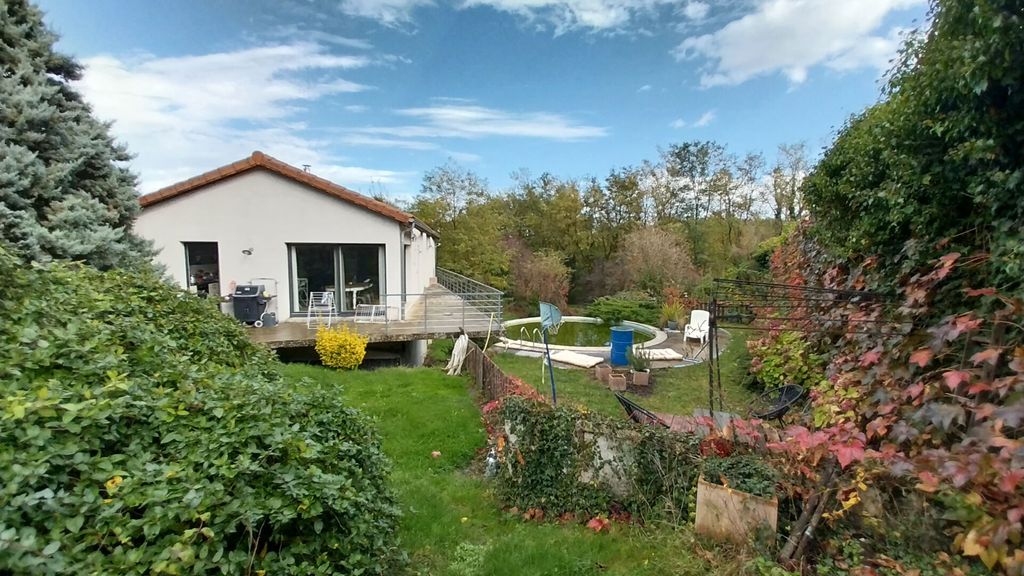 Achat maison à vendre 3 chambres 105 m² - Jardin