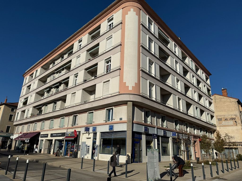 Achat appartement à vendre 5 pièces 151 m² - Romans-sur-Isère