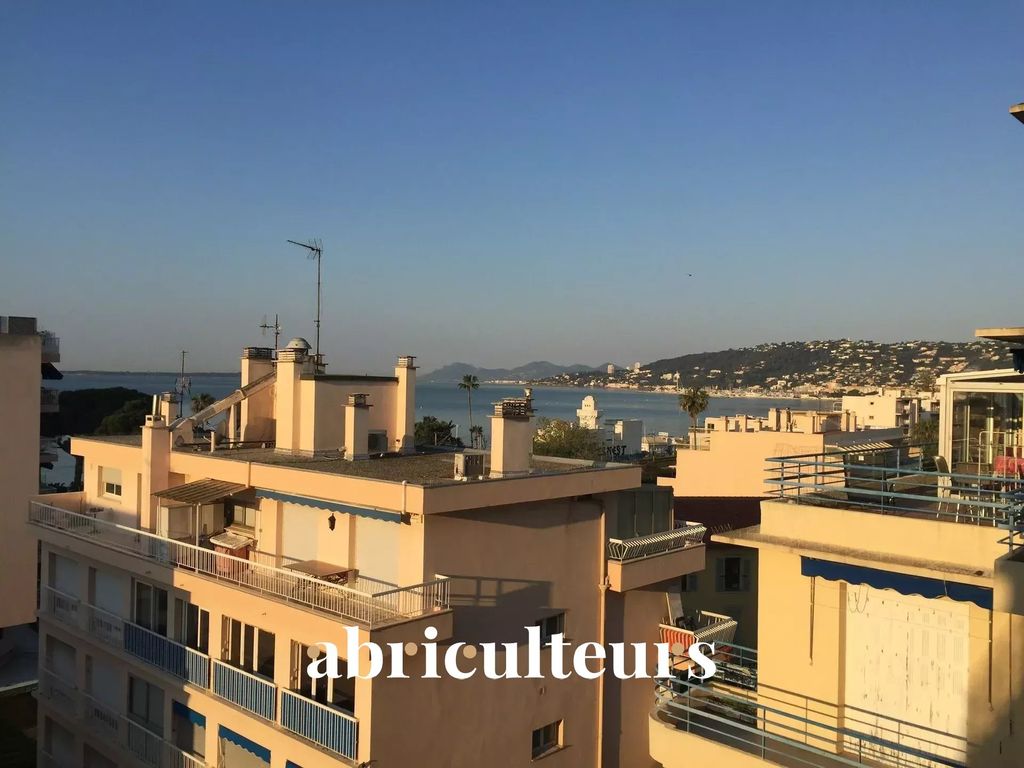 Achat appartement à vendre 4 pièces 84 m² - Antibes