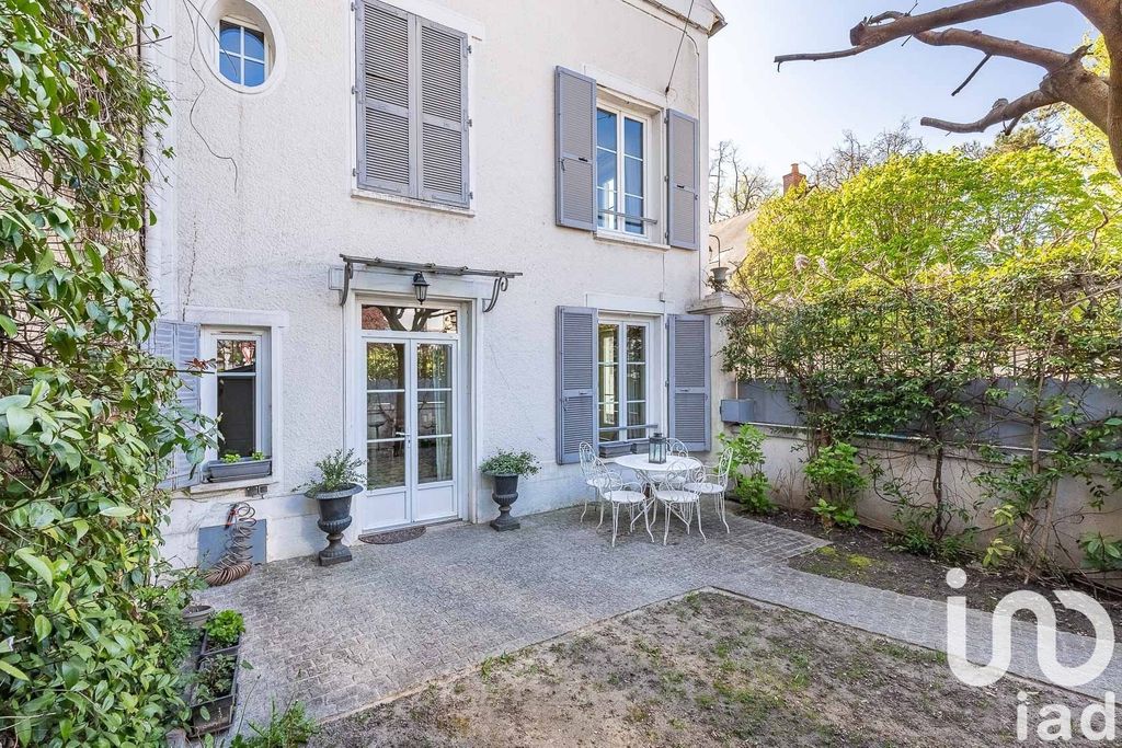 Achat maison à vendre 5 chambres 131 m² - Moret-Loing-et-Orvanne