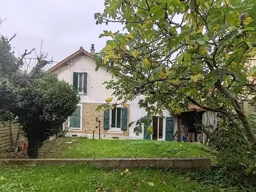 Achat appartement à vendre 4 pièces 80 m² - Villeneuve-Saint-Georges