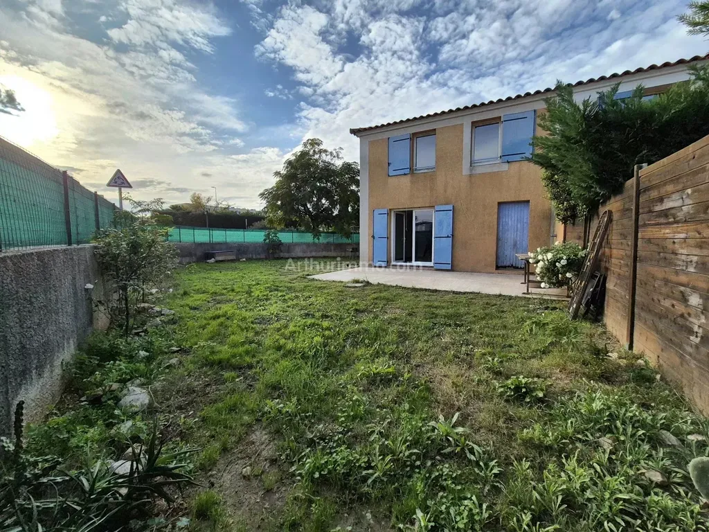 Achat maison à vendre 3 chambres 82 m² - Draguignan