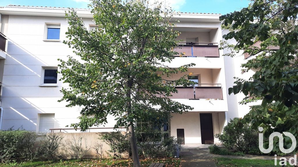 Achat appartement à vendre 3 pièces 62 m² - Châteaurenard