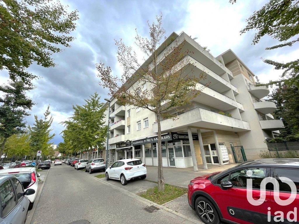 Achat appartement à vendre 3 pièces 63 m² - Échirolles