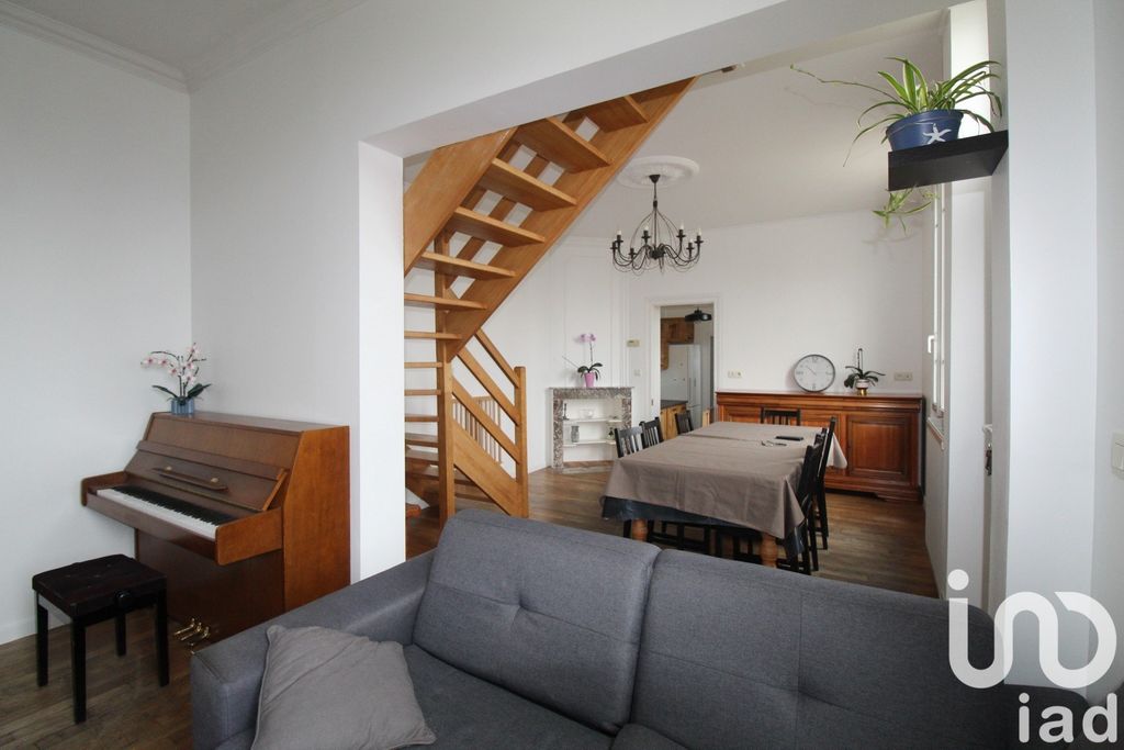 Achat maison à vendre 2 chambres 82 m² - Montval-sur-Loir