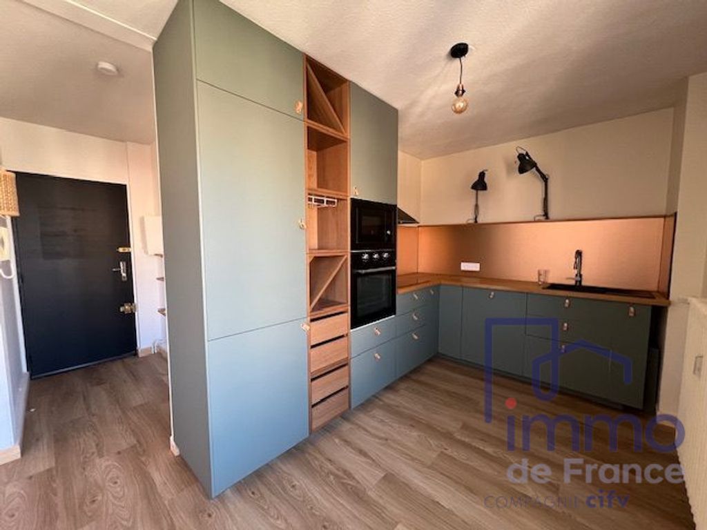 Achat appartement à vendre 2 pièces 45 m² - Saint-Étienne