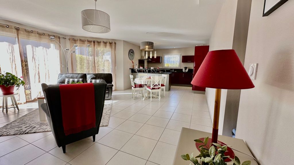 Achat maison à vendre 4 chambres 113 m² - Treillières