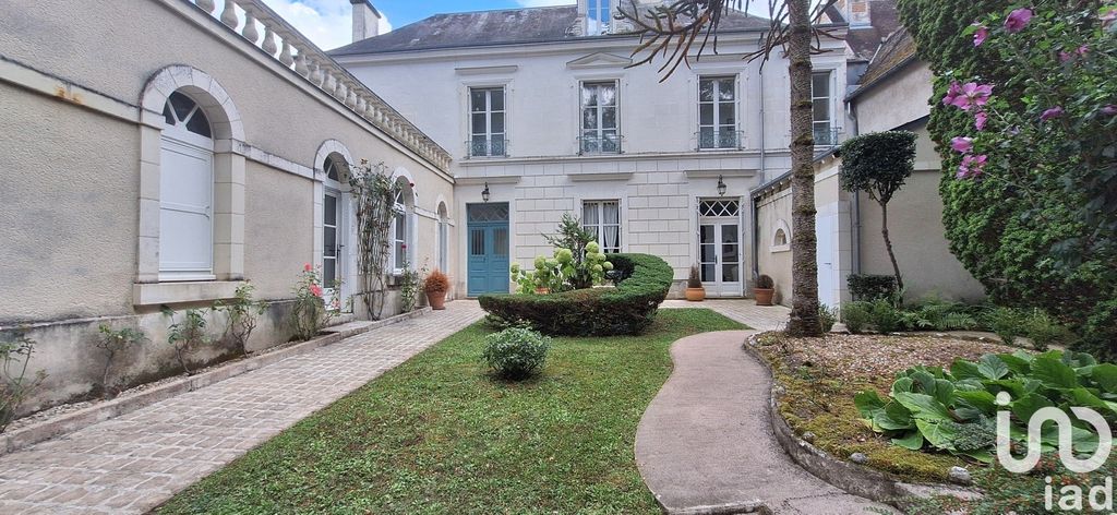 Achat maison à vendre 4 chambres 230 m² - Azay-le-Ferron