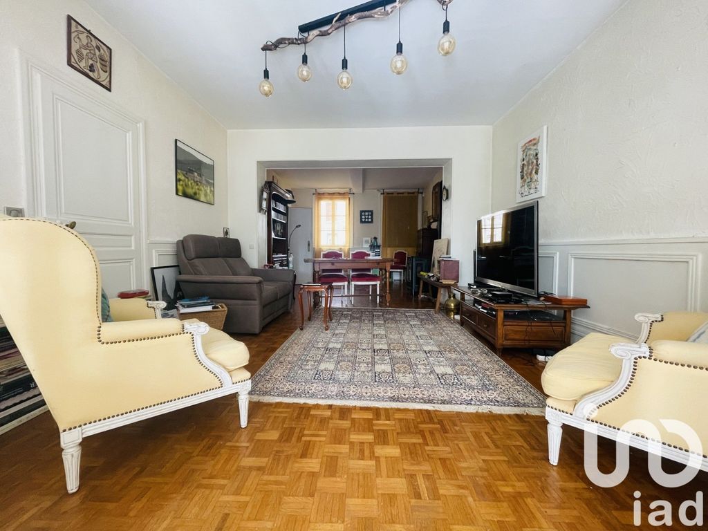 Achat maison à vendre 6 chambres 193 m² - Lillebonne