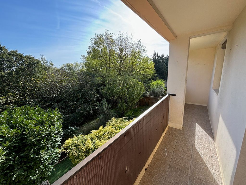 Achat appartement à vendre 5 pièces 79 m² - Salon-de-Provence