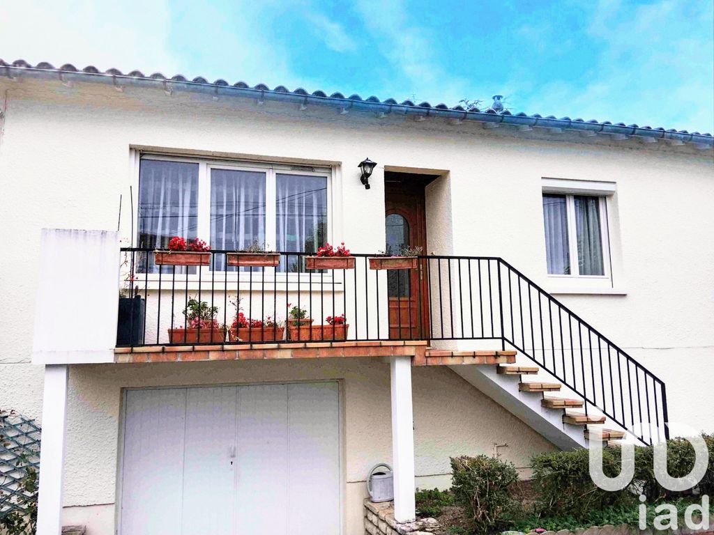 Achat maison à vendre 3 chambres 105 m² - Niort