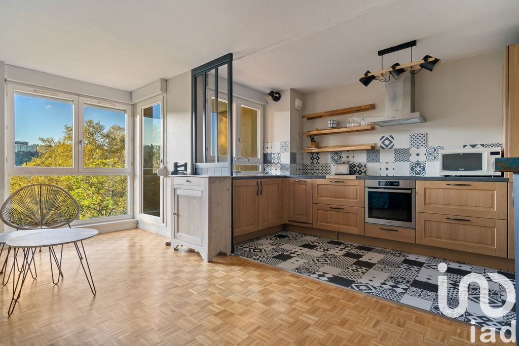 Achat appartement à vendre 2 pièces 51 m² - Lyon 7ème arrondissement