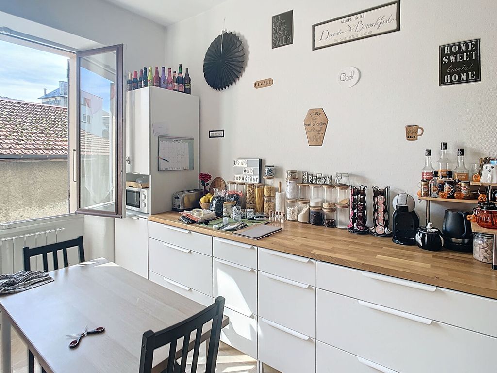 Achat appartement à vendre 3 pièces 64 m² - Chambéry