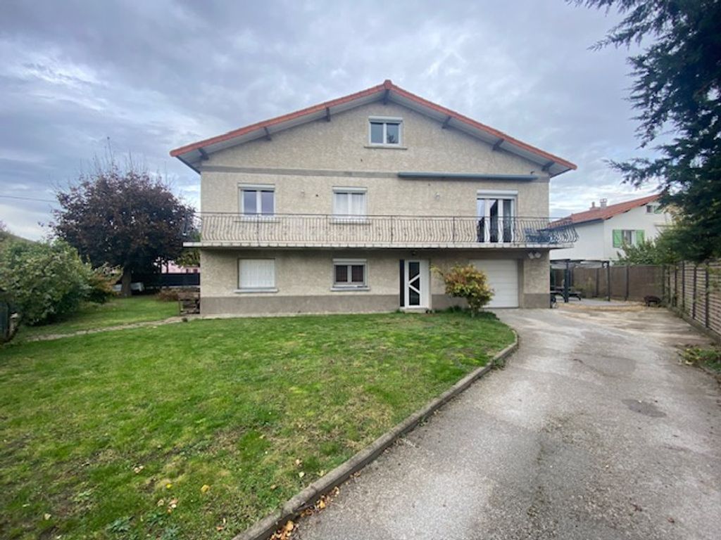 Achat maison à vendre 6 chambres 202 m² - Saint-Beauzire