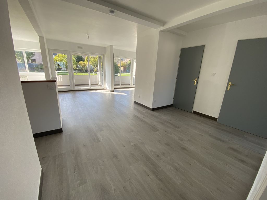 Achat appartement à vendre 3 pièces 75 m² - La Roche-sur-Foron