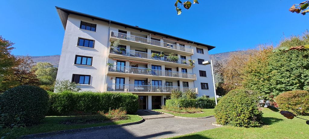 Achat appartement à vendre 4 pièces 81 m² - Le Bourget-du-Lac