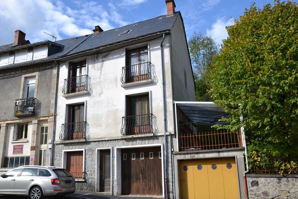 Achat maison à vendre 4 chambres 140 m² - La Bourboule