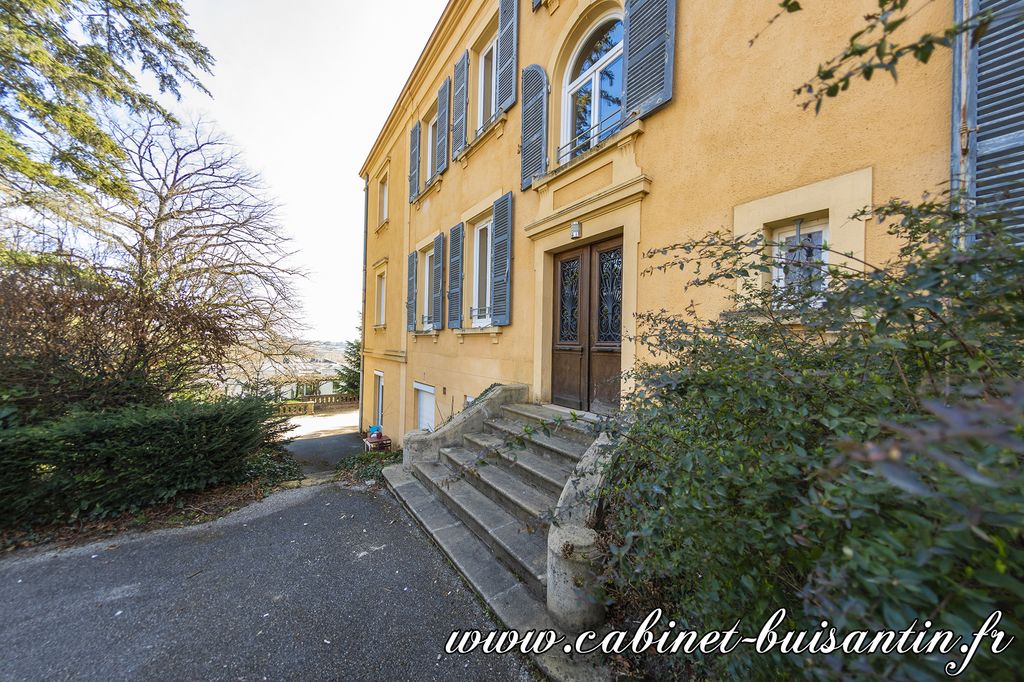 Achat appartement à vendre 3 pièces 84 m² - Val d'Oingt