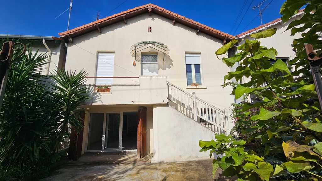 Achat maison à vendre 4 chambres 117 m² - Nîmes