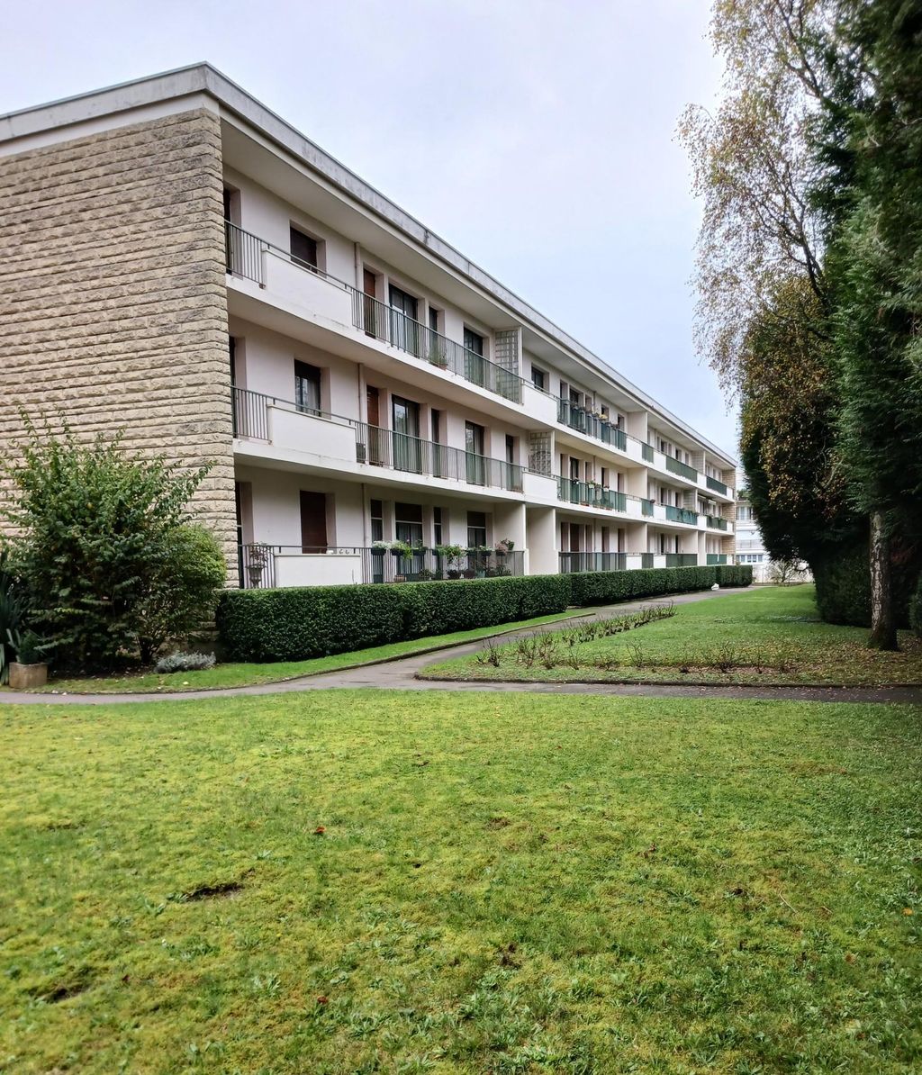 Achat appartement à vendre 6 pièces 146 m² - Chantilly