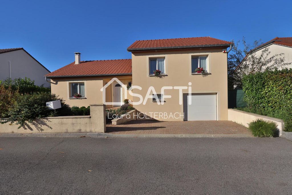 Achat maison à vendre 3 chambres 107 m² - Saint-Privat-la-Montagne