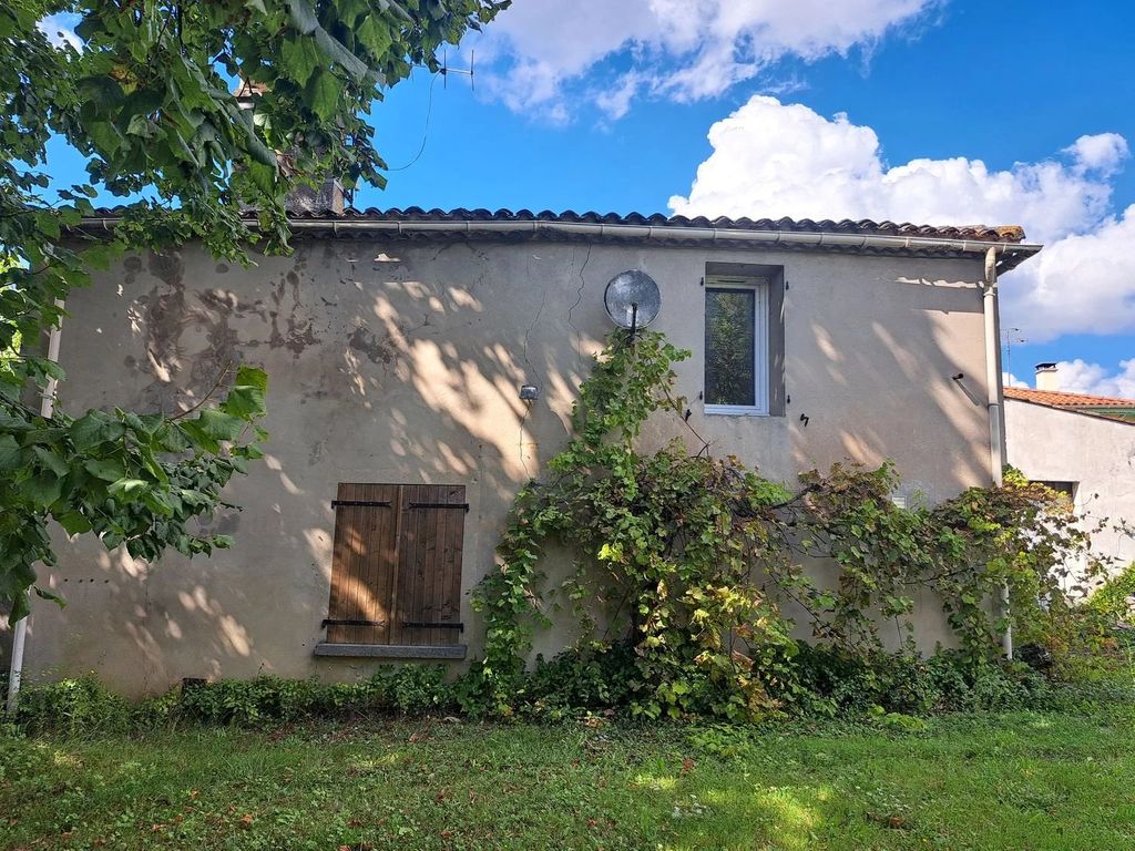 Achat maison à vendre 4 chambres 147 m² - Sauveterre-de-Guyenne