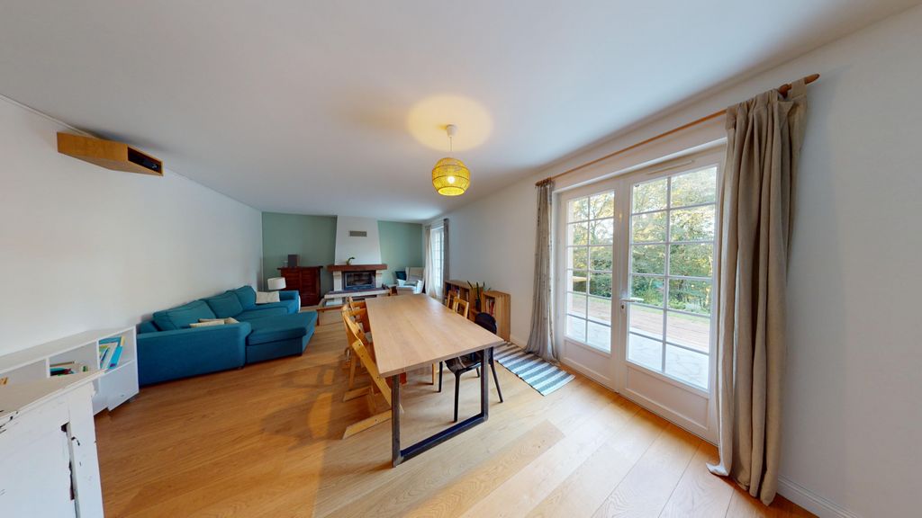 Achat maison à vendre 5 chambres 152 m² - Bosdarros