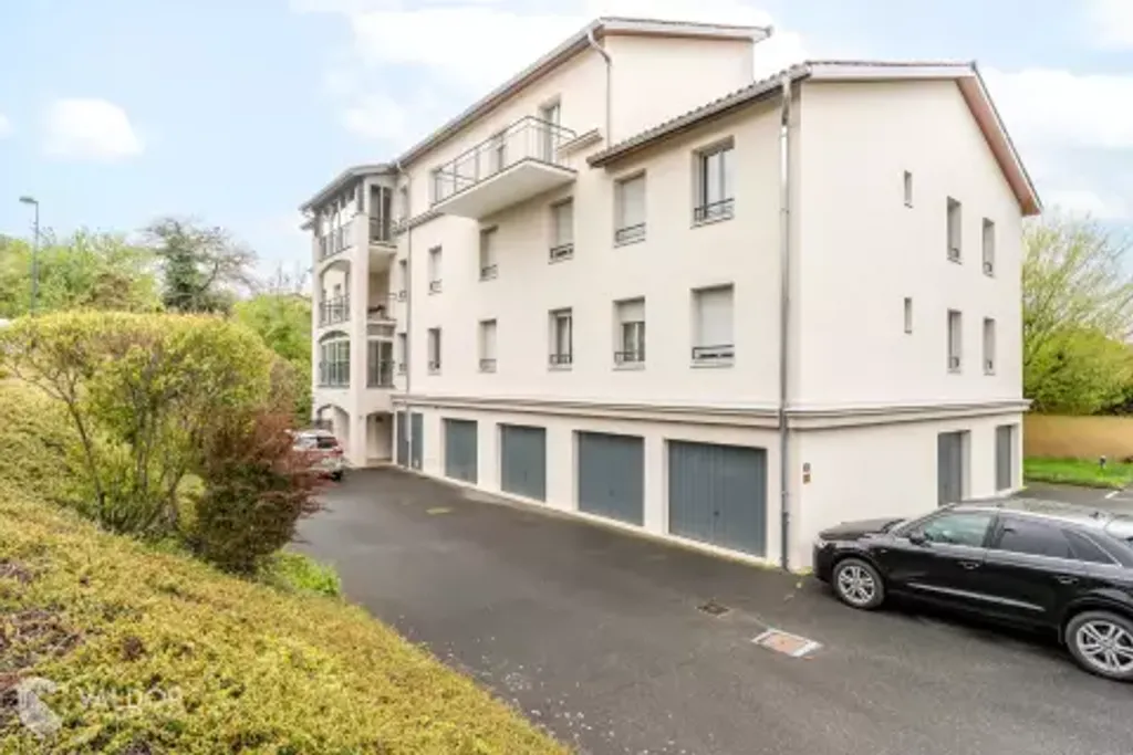 Achat appartement à vendre 4 pièces 85 m² - Genay