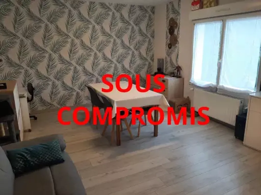 Achat maison à vendre 2 chambres 80 m² - Bressuire